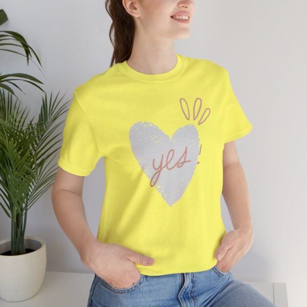 heart and “yes!” t-shirt Unisex Jersey Short Sleeve Tee