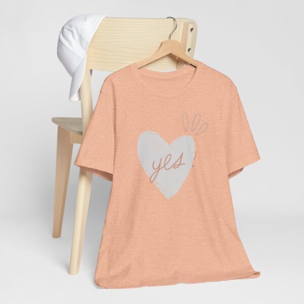 heart and “yes!” t-shirt Unisex Jersey Short Sleeve Tee